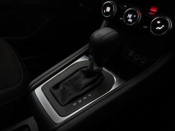 Renault Captur 1.3 TCe Iconic EDC Euro 6 (s/s) 5dr