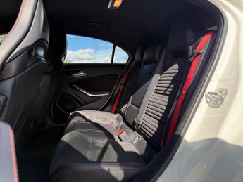 Mercedes-Benz A Class 2.0 A45 AMG SpdS DCT 4MATIC Euro 6 (s/s) 5dr