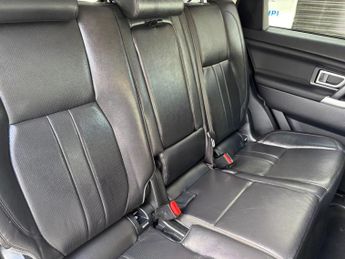 Land Rover Discovery Sport 2.0 TD4 HSE Black SUV 5dr Diesel Auto 4WD Euro 6 (s/s) (180 ps)