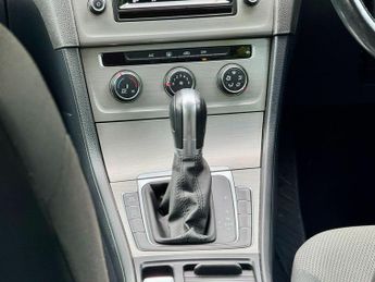 Volkswagen Golf 1.6 TDI BlueMotion Tech SE DSG Euro 5 (s/s) 5dr