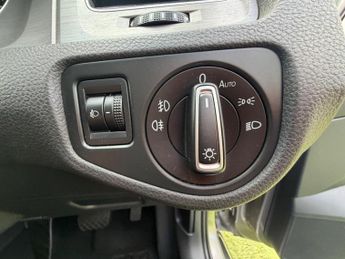 Volkswagen Golf 1.6 TDI BlueMotion Tech Match Edition Hatchback 5dr Diesel DSG E