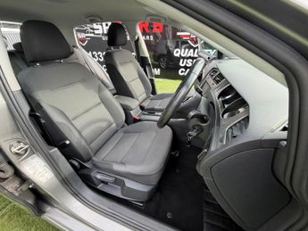 Volkswagen Golf 1.6 TDI BlueMotion Tech Match Edition Hatchback 5dr Diesel DSG E