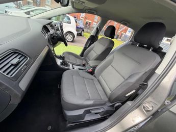 Volkswagen Golf 1.6 TDI BlueMotion Tech Match Edition Hatchback 5dr Diesel DSG E