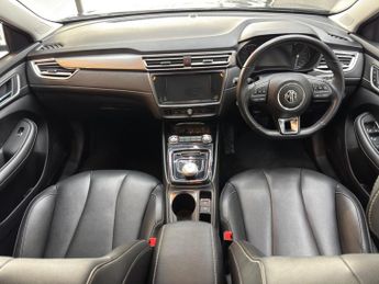MG MG5 61.1kWh Exclusive Long Range Auto 5dr