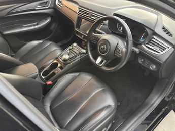 MG MG5 61.1kWh Exclusive Long Range Auto 5dr