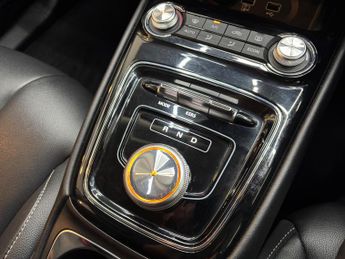 MG MG5 61.1kWh Exclusive Long Range Auto 5dr