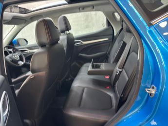 MG MG ZS 51.1kWh Trophy Connect Auto 5dr