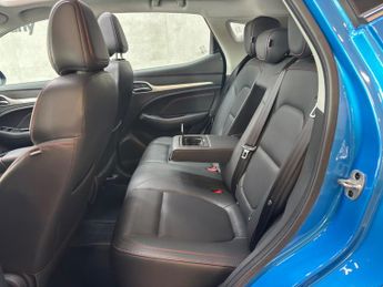 MG MG ZS 51.1kWh Trophy Connect Auto 5dr