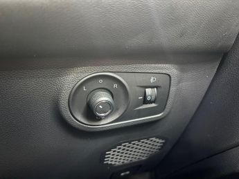 MG MG ZS 51.1kWh Trophy Connect Auto 5dr
