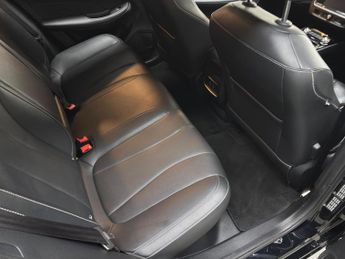MG MG5 61.1kWh Exclusive Long Range Auto 5dr