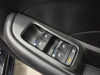 MG MG5 61.1kWh Exclusive Long Range Auto 5dr