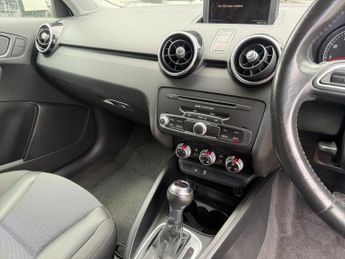 Audi A1 1.4 TFSI CoD S line S Tronic Euro 5 (s/s) 3dr