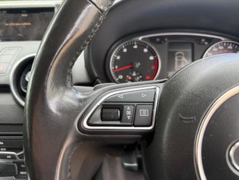 Audi A1 1.4 TFSI CoD S line S Tronic Euro 5 (s/s) 3dr