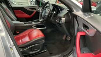 Jaguar F-PACE 2.0 D180 R-Sport Auto AWD Euro 6 (s/s) 5dr