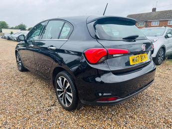 Fiat Tipo 1.6 MultiJetII Lounge Euro 6 (s/s) 5dr