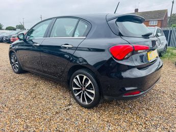 Fiat Tipo 1.6 MultiJetII Lounge Euro 6 (s/s) 5dr