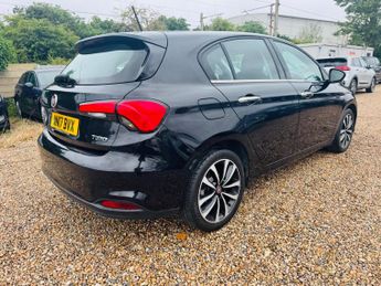 Fiat Tipo 1.6 MultiJetII Lounge Euro 6 (s/s) 5dr