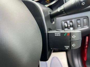 Renault Clio 1.5 dCi Dynamique S MediaNav EDC Euro 5 5dr