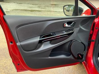 Renault Clio 1.5 dCi Dynamique S MediaNav EDC Euro 5 5dr