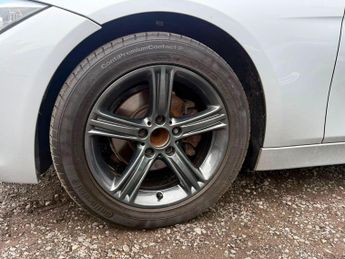 BMW 3 Series 2.0 318d SE Auto Euro 5 (s/s) 4dr