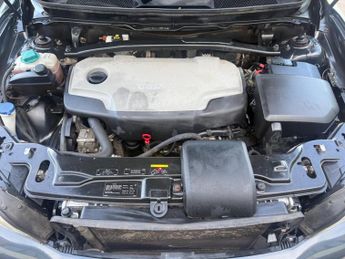 Volvo XC90 2.4 D5 R-Design Geartronic AWD 5dr