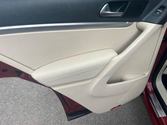 Volkswagen Tiguan 2.0 TSI SE DSG 4WD Euro 5 5dr