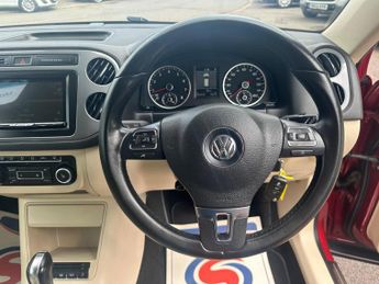 Volkswagen Tiguan 2.0 TSI SE DSG 4WD Euro 5 5dr