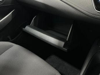 Toyota Corolla 1.8 VVT-h Icon Tech Touring Sports CVT Euro 6 (s/s) 5dr