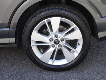 Audi Q2 1.5 TFSI CoD 35 S line S Tronic Euro 6 (s/s) 5dr