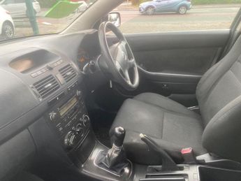 Toyota Avensis 1.8 VVT-i Colour Collection 5dr