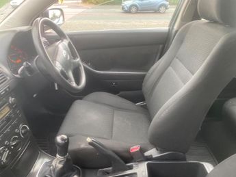 Toyota Avensis 1.8 VVT-i Colour Collection 5dr