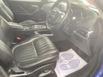 Jaguar F-PACE 2.0 D180 Portfolio Auto AWD Euro 6 (s/s) 5dr