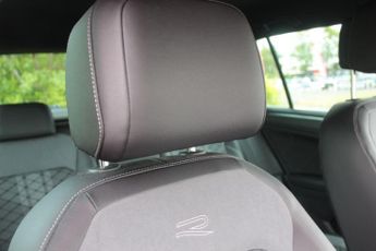 Volkswagen Tiguan 1.5 TSI R-Line DSG Euro 6 (s/s) 5dr