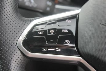 Volkswagen Tiguan 1.5 TSI R-Line DSG Euro 6 (s/s) 5dr