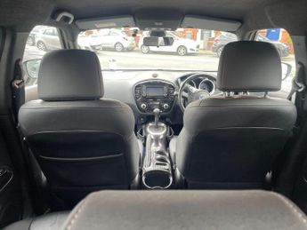Nissan Juke 1.6 Tekna SUV 5dr Petrol XTRON Euro 5 (117 ps)