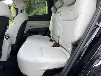 Hyundai Tucson 1.6 T-GDi Ultimate SUV 5dr Petrol Hybrid Auto Euro 6 (s/s) (215 