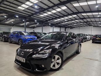 Lexus IS 2.5 300h SE E-CVT Euro 5 (s/s) 4dr
