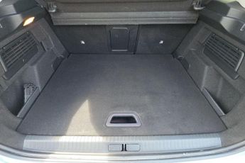 Citroen e-C4 50kWh Shine Plus Auto 5dr (7.4kW Charger)