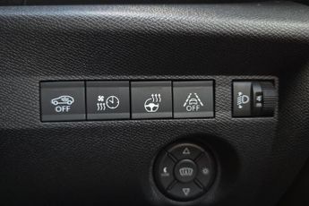 Citroen e-C4 50kWh Shine Plus Auto 5dr (7.4kW Charger)