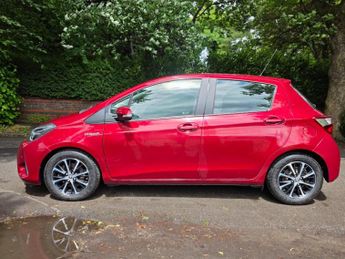 Toyota Yaris 1.5 VVT-h Icon Tech E-CVT Euro 6 (s/s) 5dr