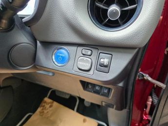 Toyota Yaris 1.5 VVT-h Icon Tech E-CVT Euro 6 (s/s) 5dr