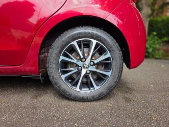 Toyota Yaris 1.5 VVT-h Icon Tech E-CVT Euro 6 (s/s) 5dr