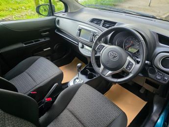 Toyota Yaris 1.33 Dual VVT-i Icon Plus Multidrive S Euro 5 5dr