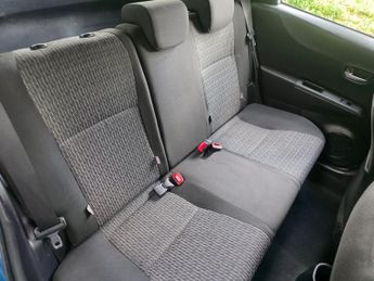 Toyota Yaris 1.33 Dual VVT-i Icon Plus Multidrive S Euro 5 5dr
