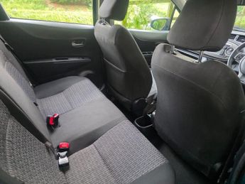 Toyota Yaris 1.33 Dual VVT-i Icon Plus Multidrive S Euro 5 5dr