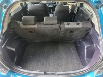 Toyota Yaris 1.33 Dual VVT-i Icon Plus Multidrive S Euro 5 5dr