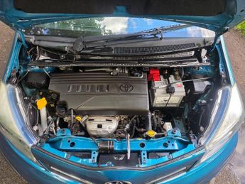 Toyota Yaris 1.33 Dual VVT-i Icon Plus Multidrive S Euro 5 5dr