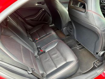 Mercedes-Benz A Class 1.6 A200 AMG Sport 7G-DCT Euro 6 (s/s) 5dr