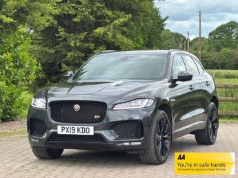 Jaguar F-Pace 3.0 D300 V6 S Auto AWD Euro 6 (s/s) 5dr