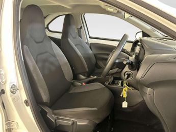 Toyota Aygo X 1.0 VVT-i Pure Hatchback 5dr Petrol Manual Euro 6 (s/s) (72 ps)